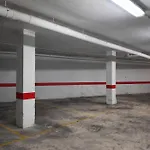 2 Bedroom And Parking شقة تورّيفيِخا
