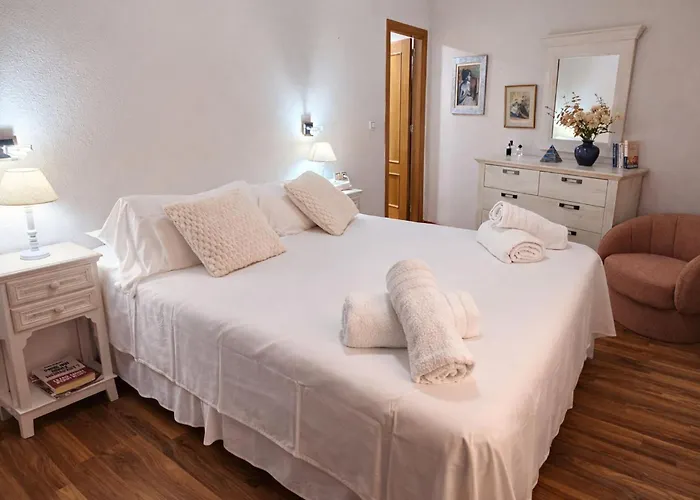 2 Bedroom And Parking